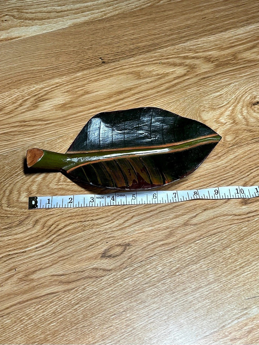 Leaf-Shaped Serving Tray Green & Brown